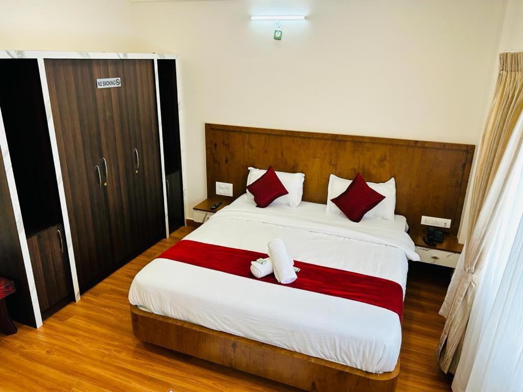 Deepa Paradise Chikmagalur Exterior photo